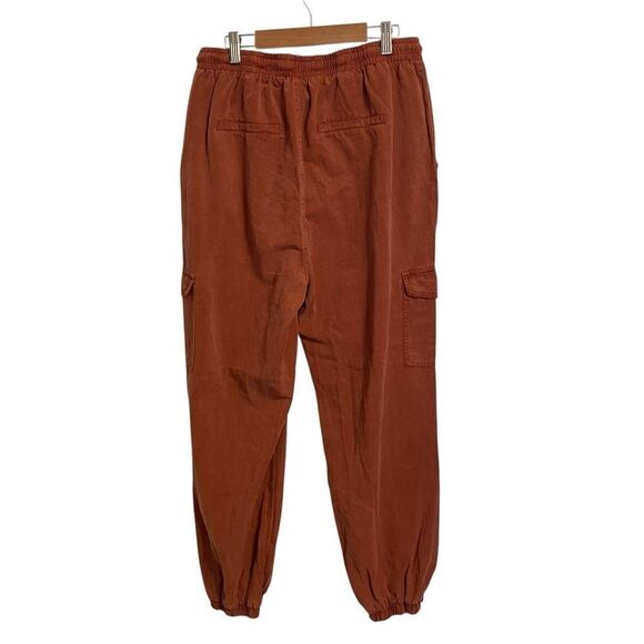 7 For All Mankind Cargo Pocket Joggers Rust MED NWT - Picture 5 of 8